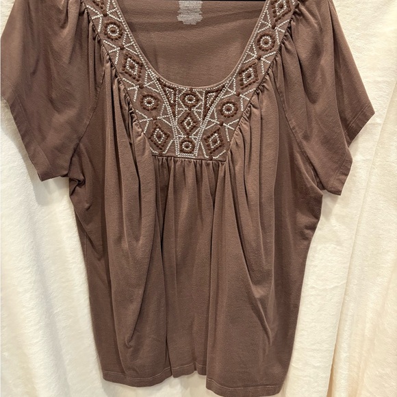 St. John's Bay Tops - GUC 1X ST John’s Bay Brown Embroidered Women's Top